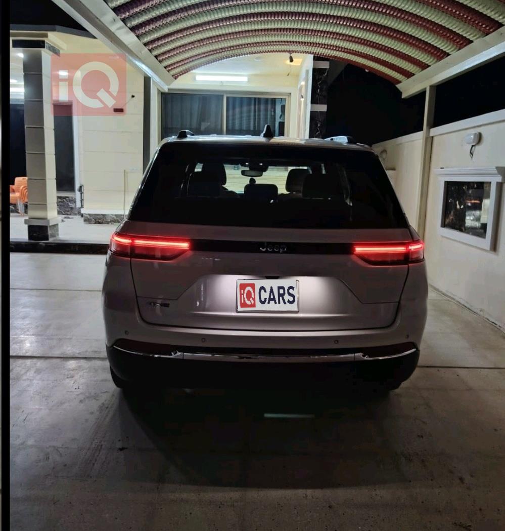 جيب جراند شيروكي